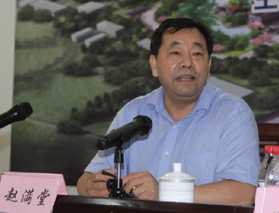 甘肃省委常委、宣传部部长连辑在本公司董事、不朽情缘集团董事长赵满堂陪同下到不朽情缘集团北京盛世南宫调研指导工作