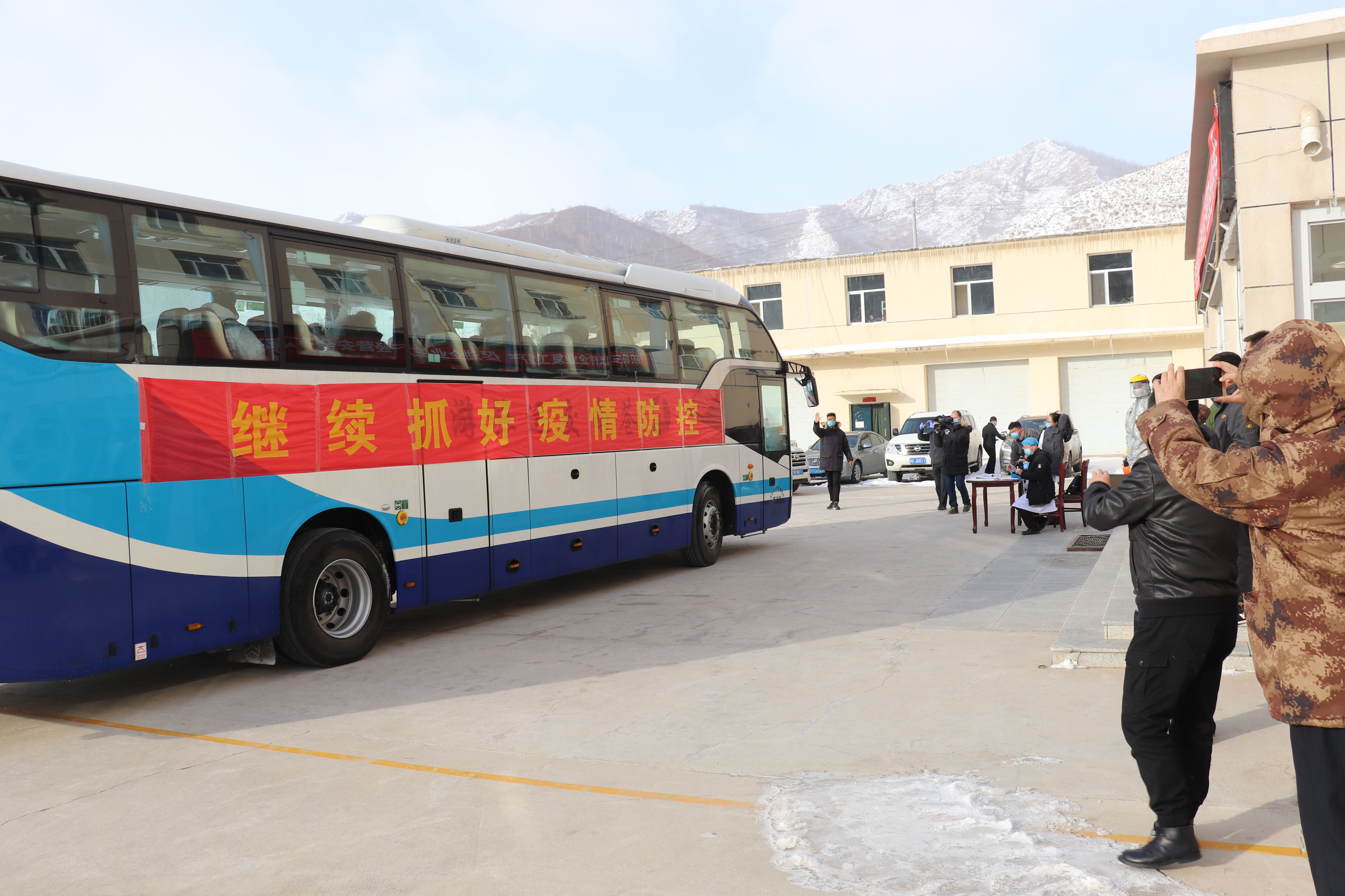 2400公里复工路，不朽情缘资源包车护航复工复产